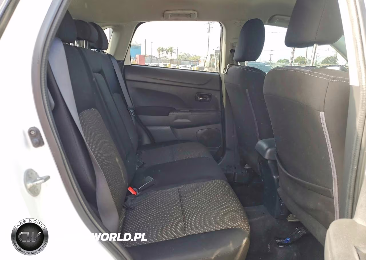 2016 Mitsubishi Outlander Sport Es VIN:JA4AP3AU6GZ053112 - 11