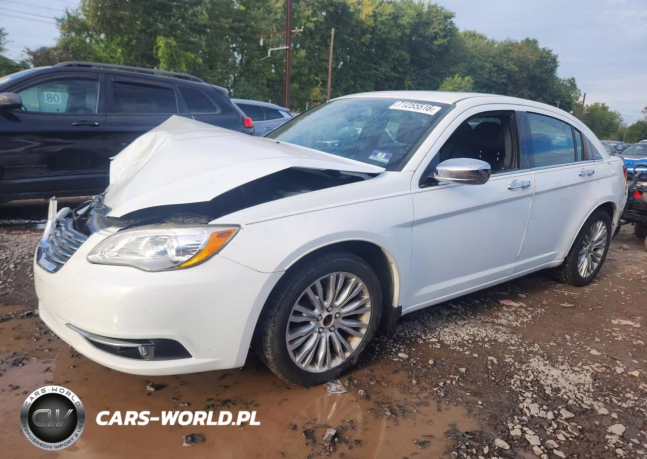 2013 Chrysler 200 Limited VIN:1C3CCBCG8DN702136 - 1