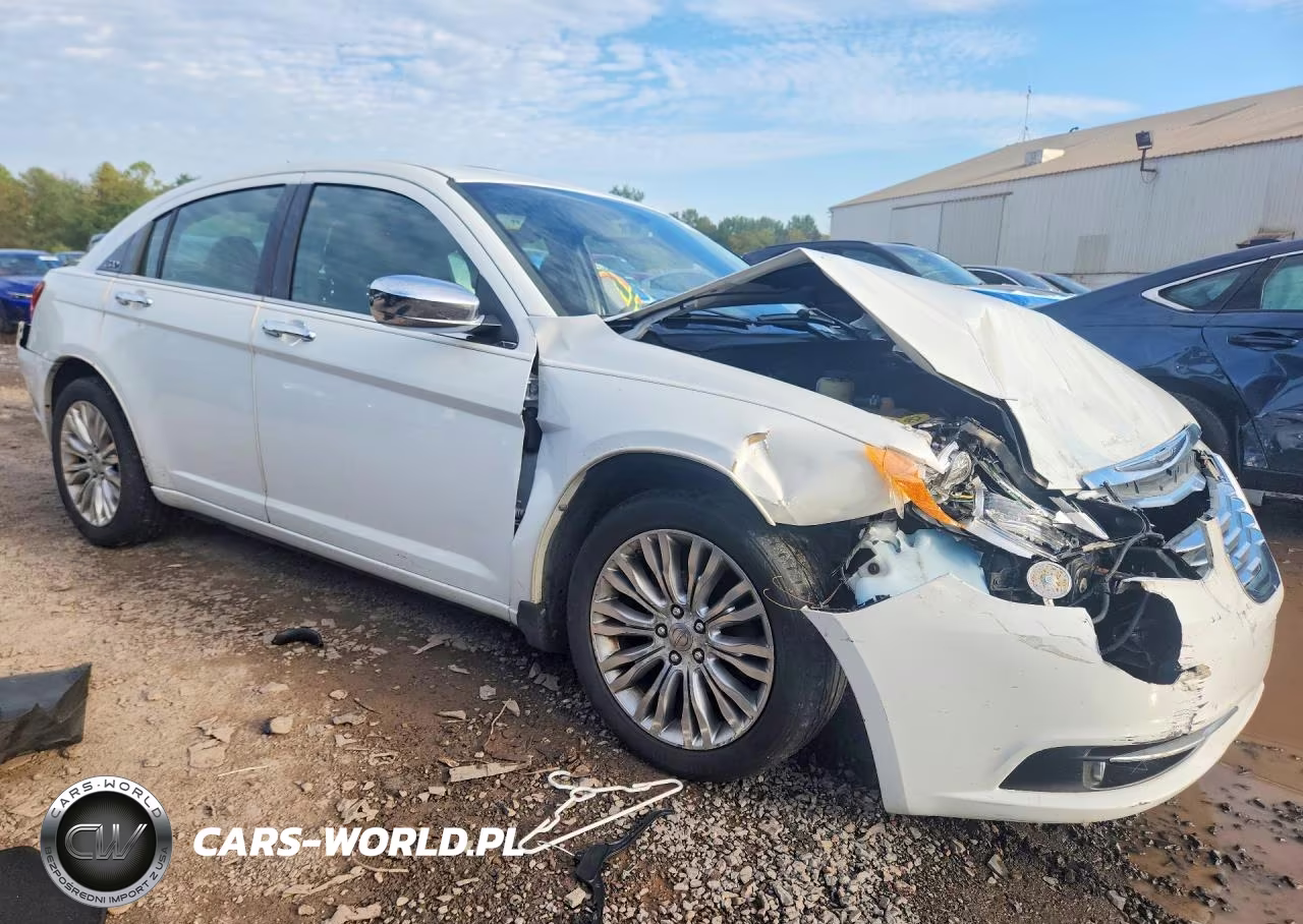 2013 Chrysler 200 Limited VIN:1C3CCBCG8DN702136 - 4
