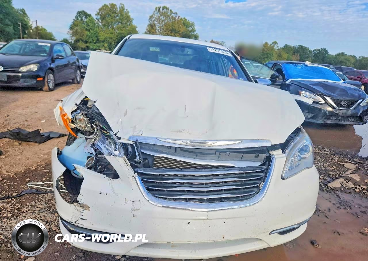 2013 Chrysler 200 Limited VIN:1C3CCBCG8DN702136 - 5