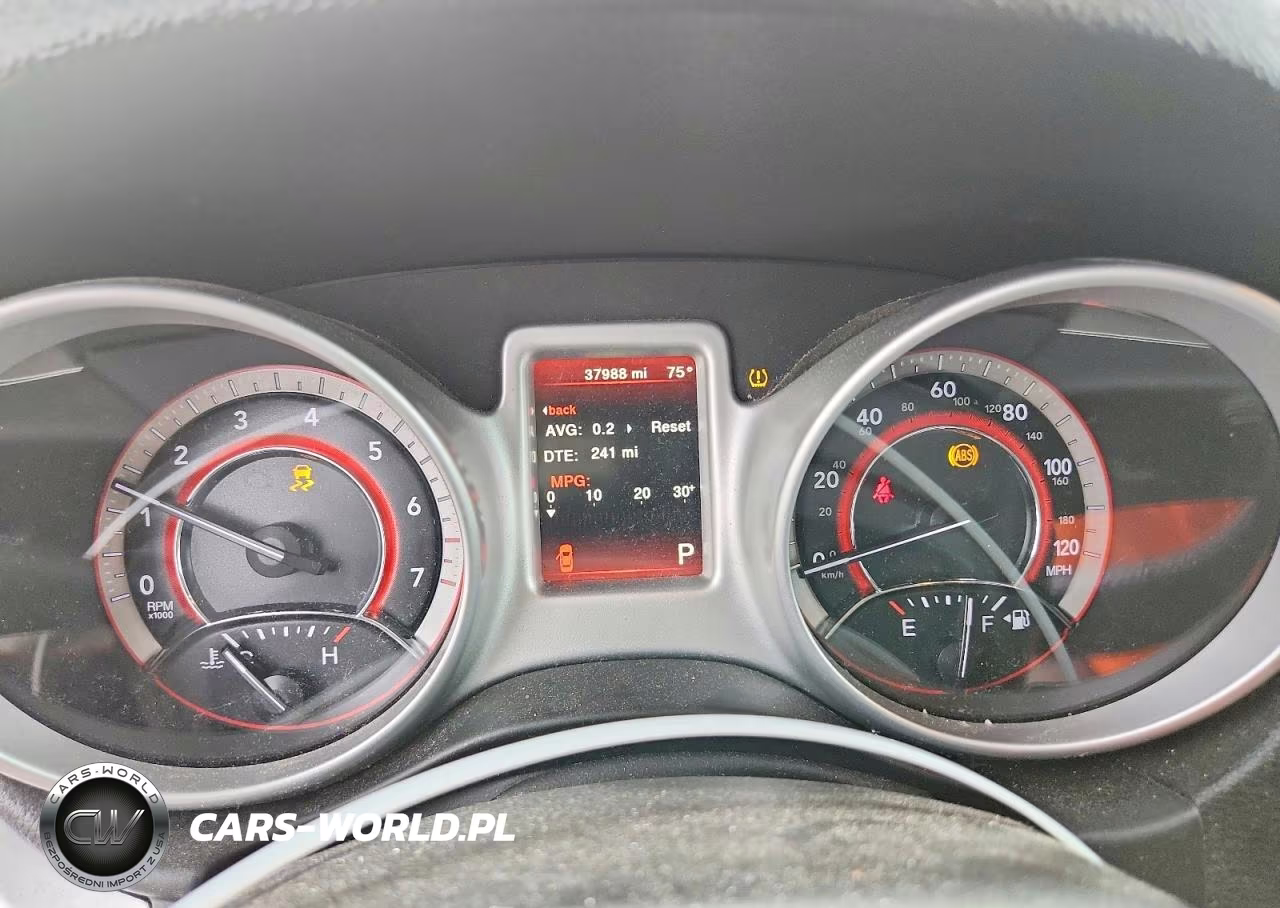 2018 Dodge Journey Se VIN:3C4PDCAB6JT526707 - 9