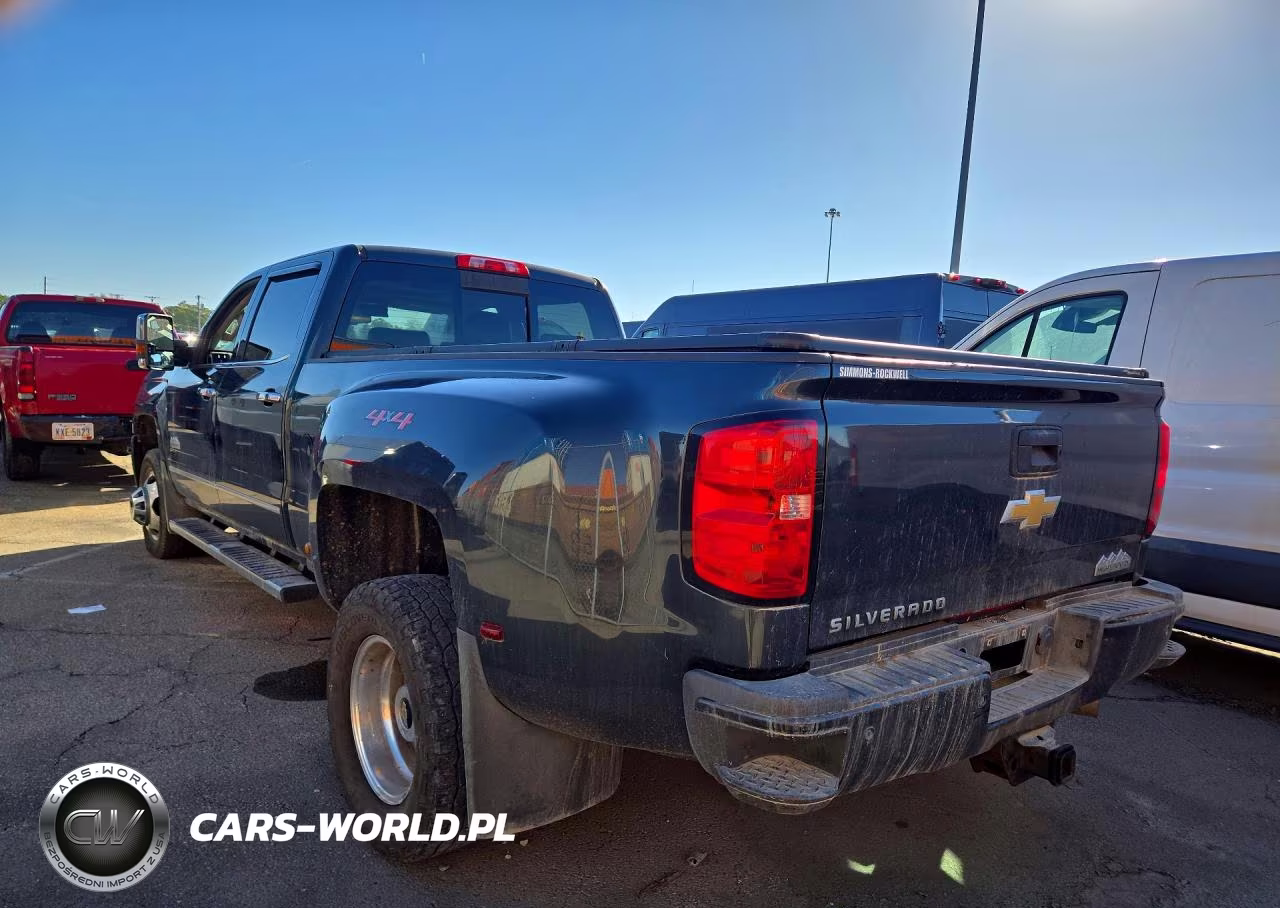 2019 Chevrolet Silverado K3500 High Country VIN:1GC4KYEY1KF145203 - 2