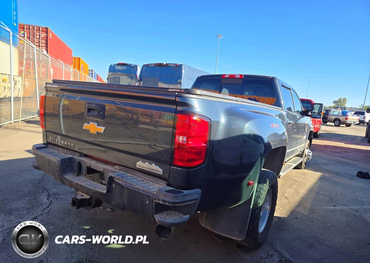 2019 Chevrolet Silverado K3500 High Country VIN:1GC4KYEY1KF145203 - 4