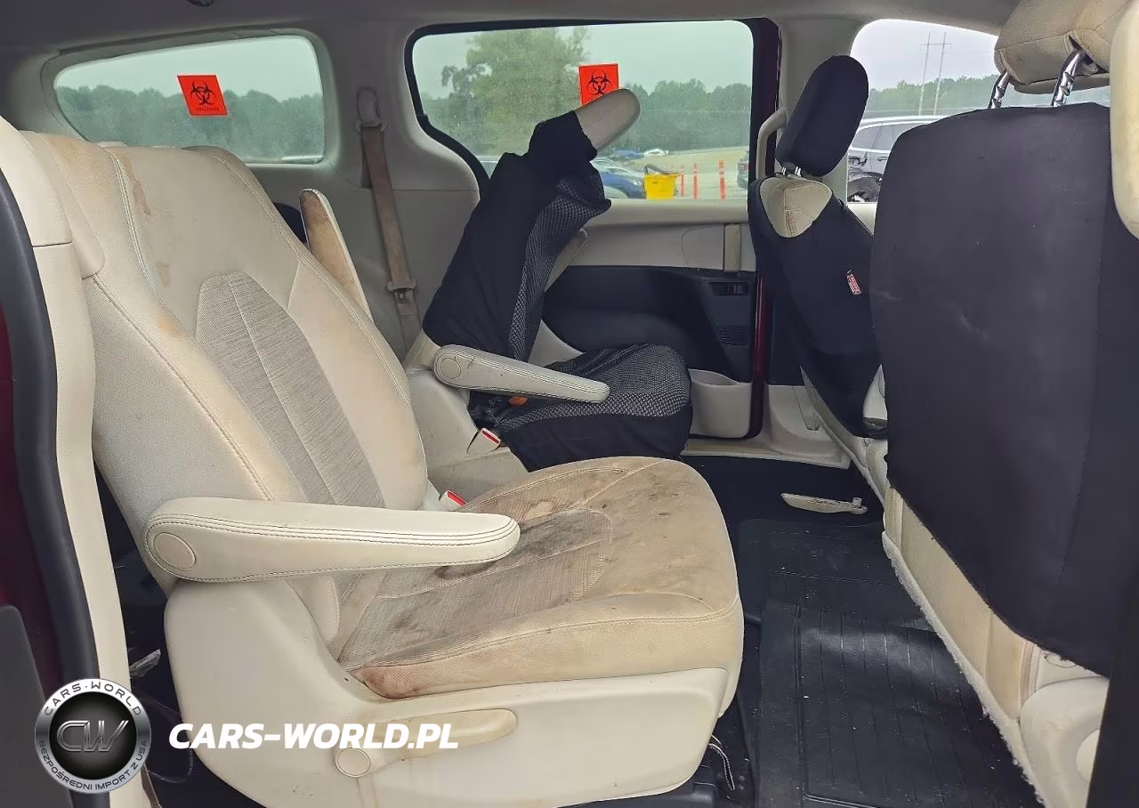 2018 Chrysler Pacifica Hybrid Touring Plus VIN:2C4RC1H71JR236606 - 11