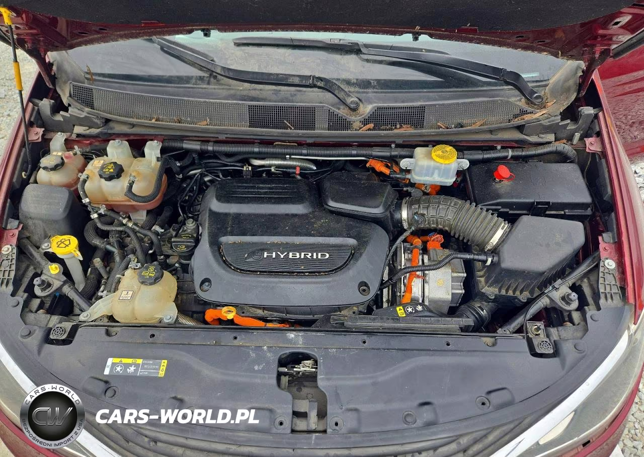 2018 Chrysler Pacifica Hybrid Touring Plus VIN:2C4RC1H71JR236606 - 12