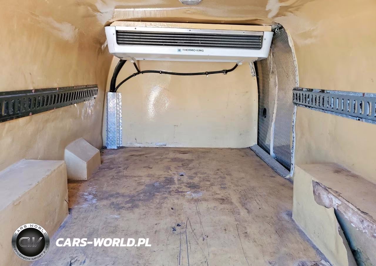 2012 Chevrolet Express G2500 VIN:1GCWGGCA0C1152720 - 10