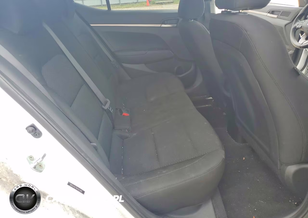 2019 Hyundai Elantra Se VIN:5NPD74LF5KH427801 - 10