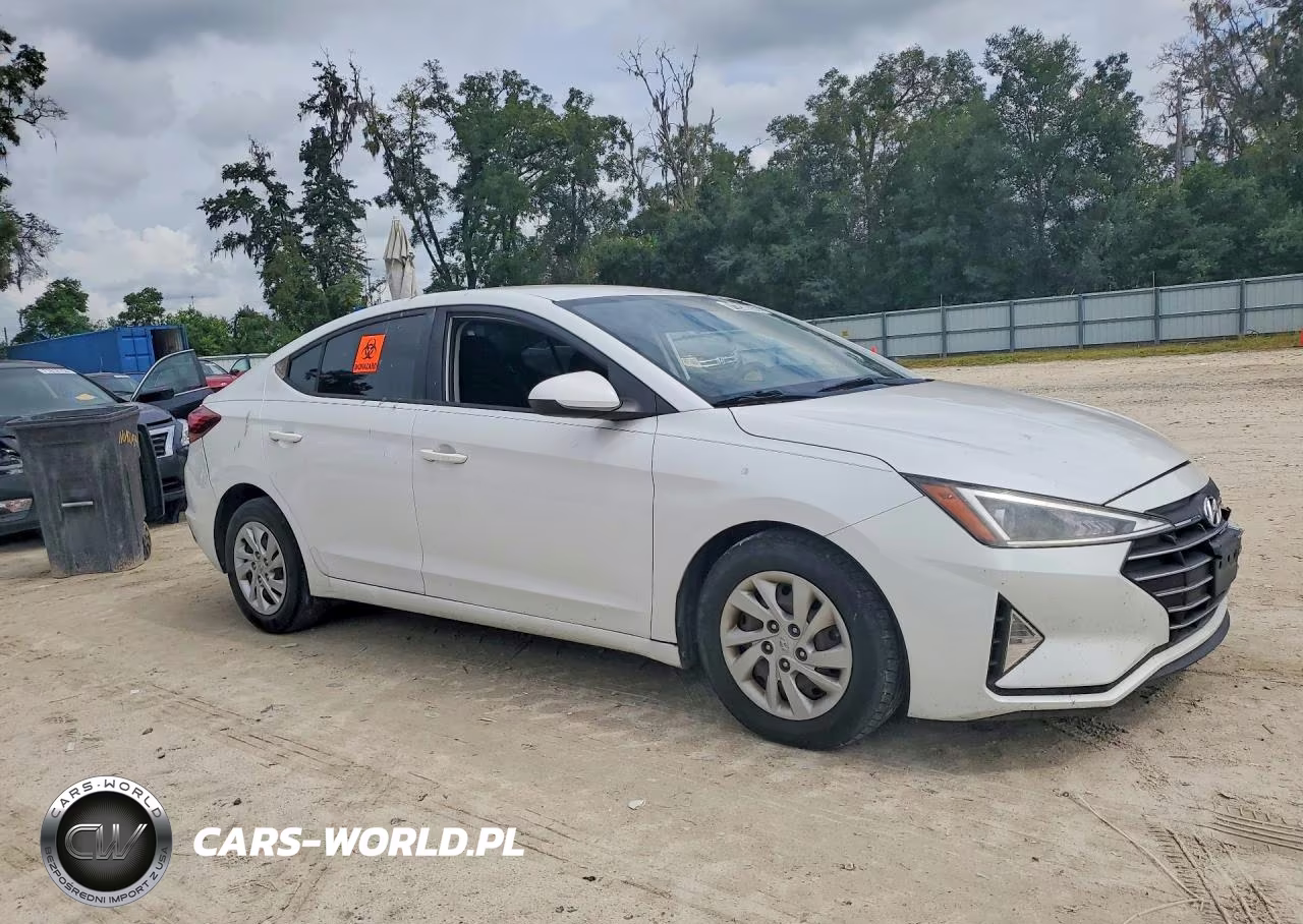 2019 Hyundai Elantra Se VIN:5NPD74LF5KH427801 - 4