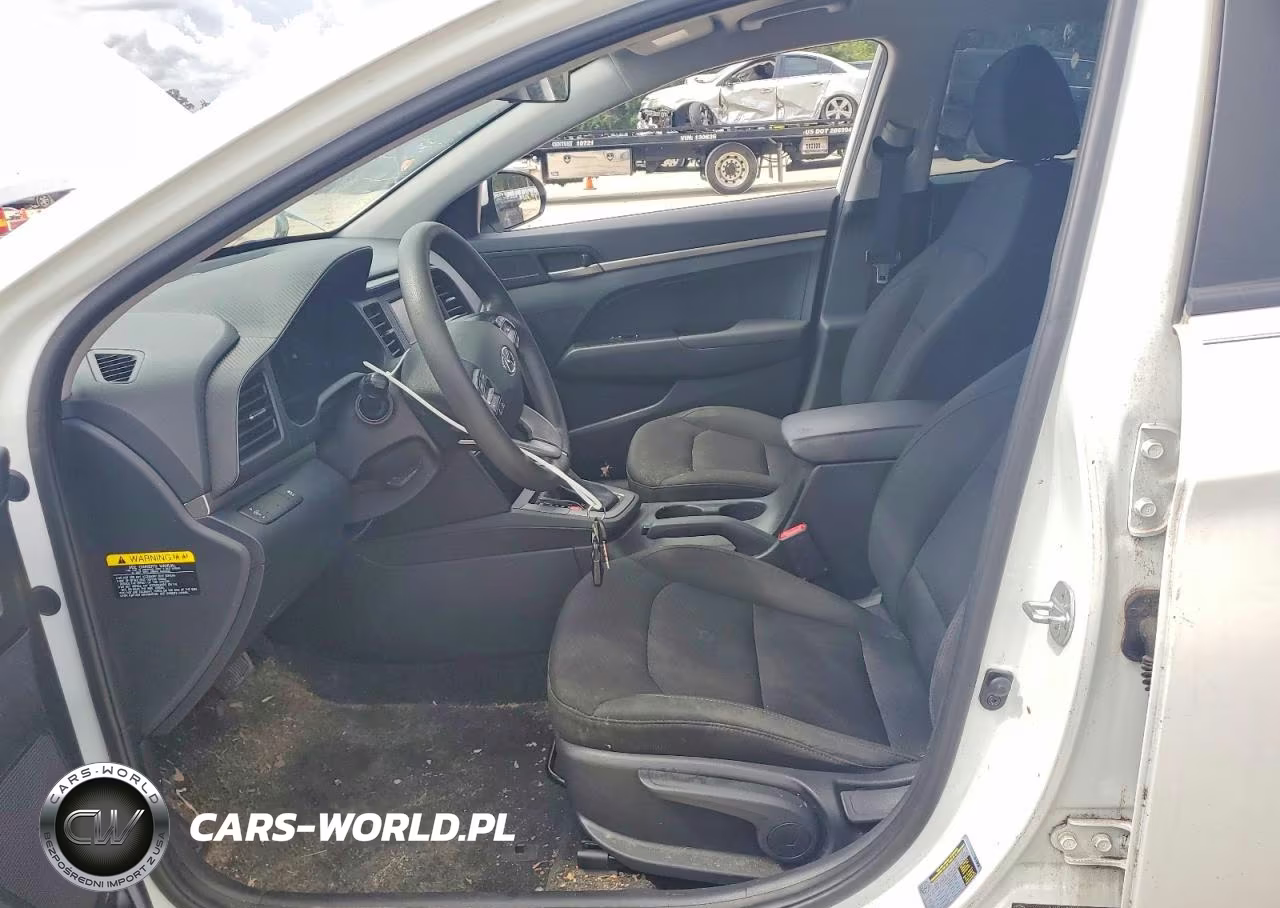 2019 Hyundai Elantra Se VIN:5NPD74LF5KH427801 - 7