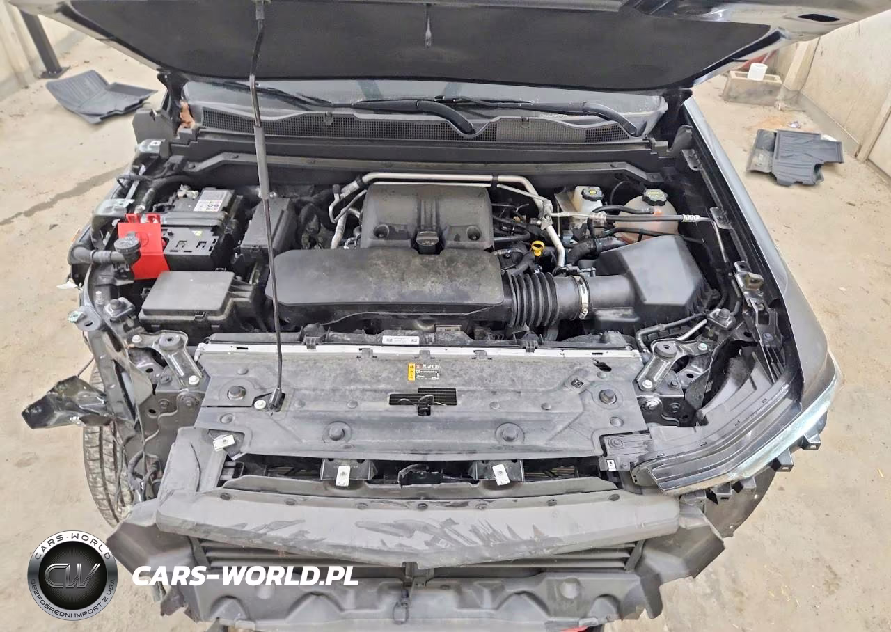 2025 Chevrolet Colorado Z71 VIN:1GCPTDEK1S1181405 - 11
