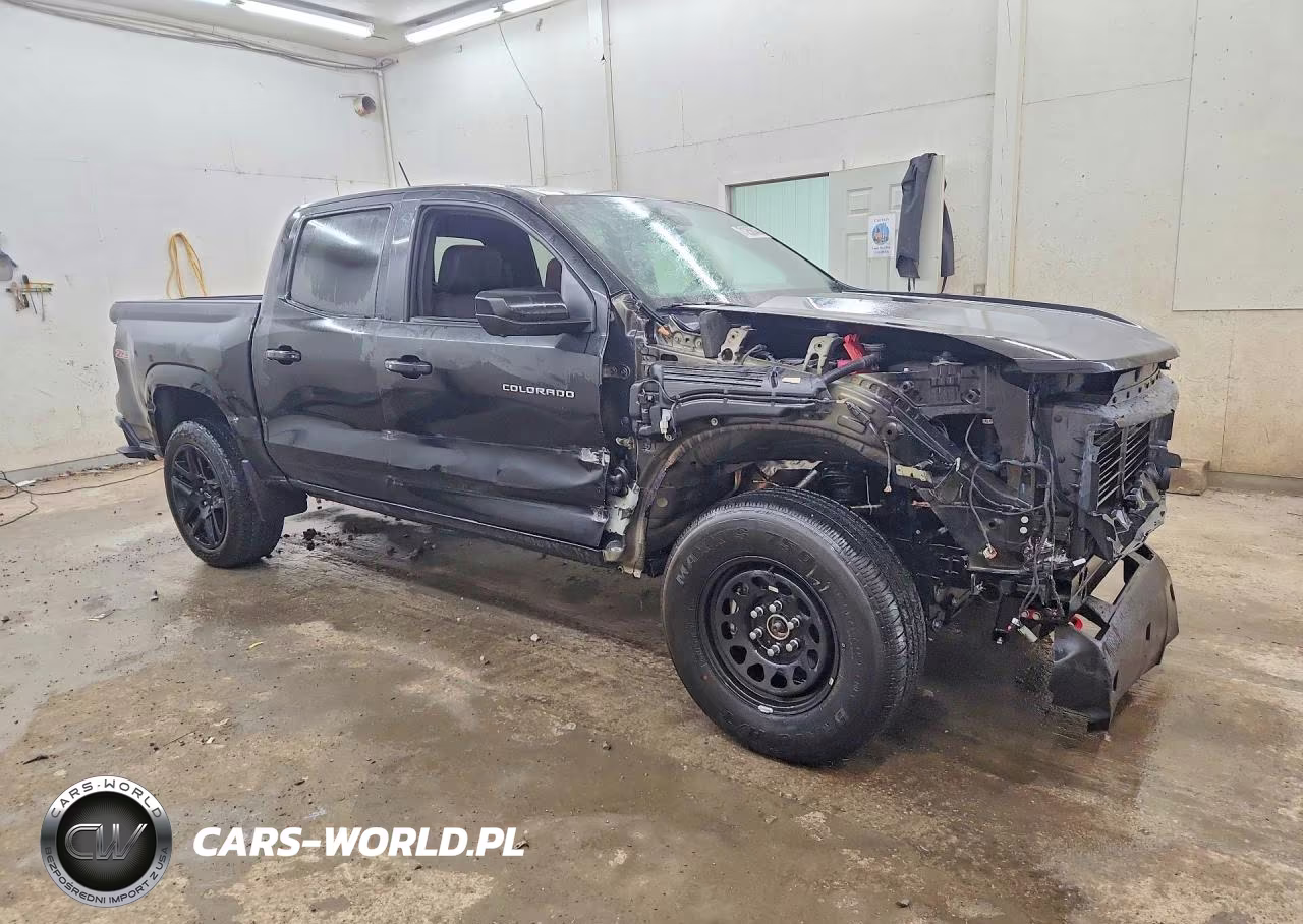 2025 Chevrolet Colorado Z71 VIN:1GCPTDEK1S1181405 - 4