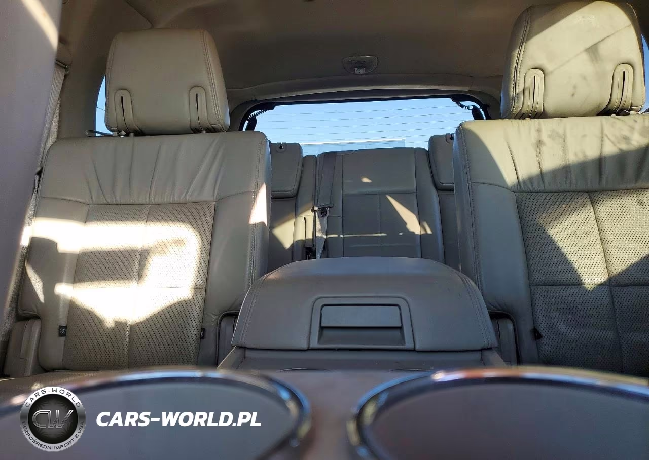 2011 Lincoln Navigator VIN:5LMJJ2J59BEJ07005 - 10
