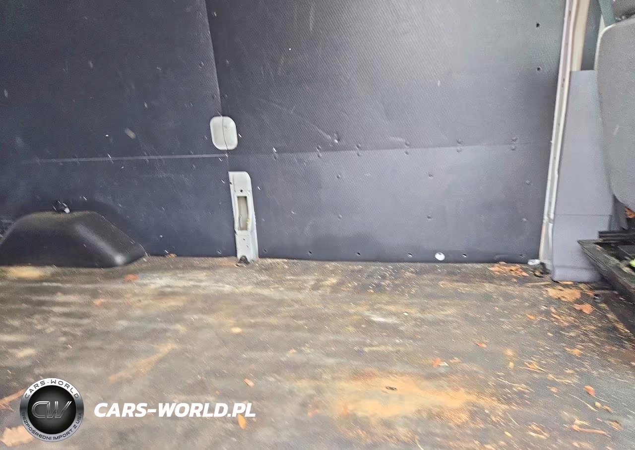 2018 Ford Transit T-150 VIN:1FTYE2CM1JKA22142 - 10