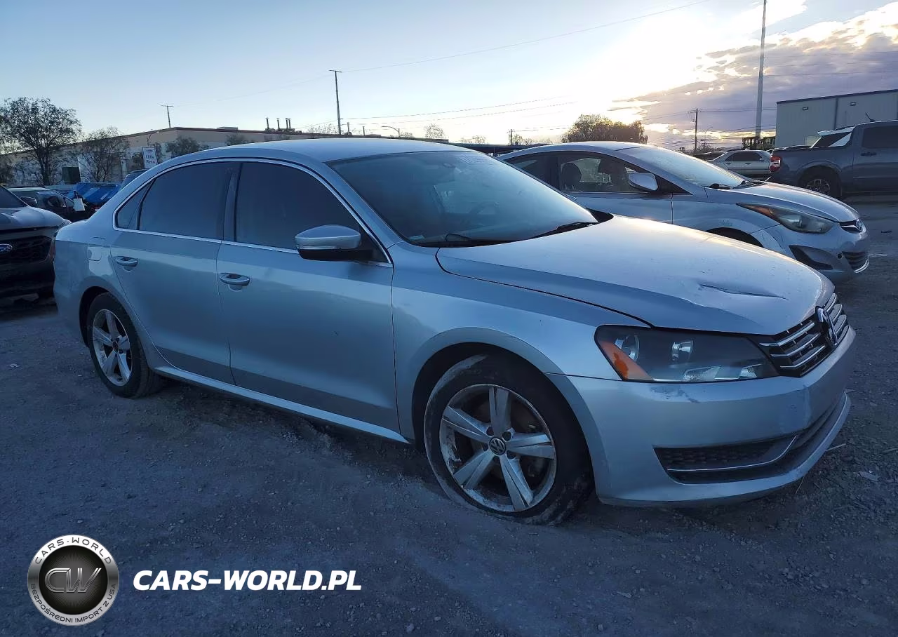2013 Volkswagen Passat Se VIN:1VWBP7A34DC017617 - 4
