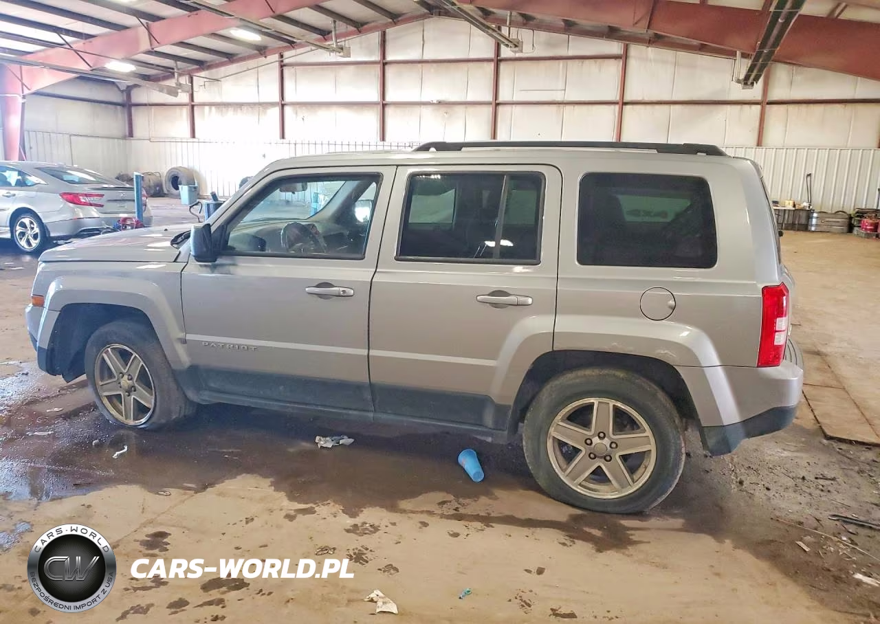 2014 Jeep Patriot Latitude VIN:1C4NJRFB5ED847970 - 2