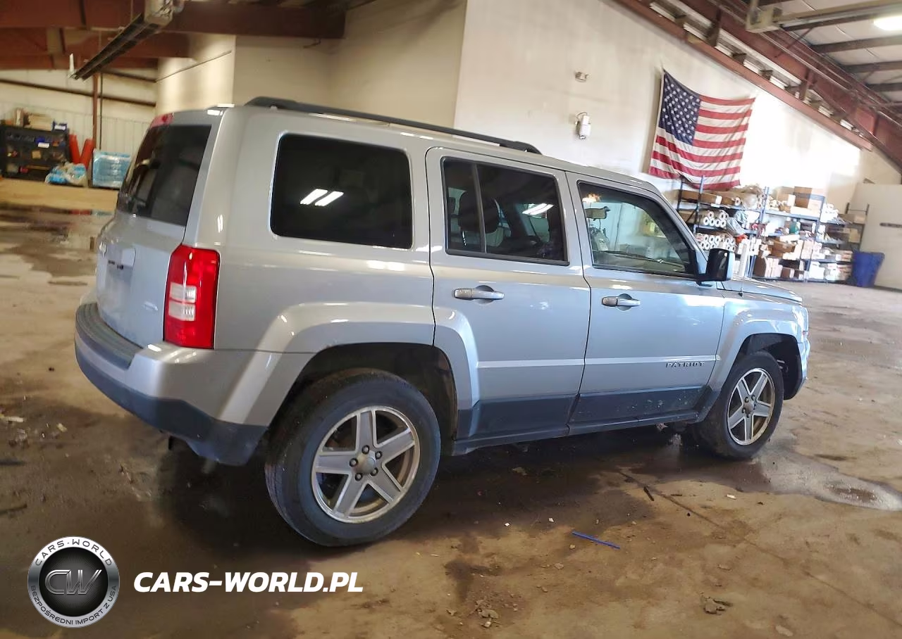2014 Jeep Patriot Latitude VIN:1C4NJRFB5ED847970 - 3