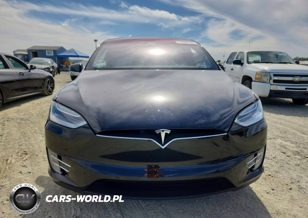 2018 Tesla Model X VIN:5YJXCAE26JF124489 - 5