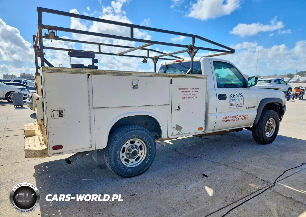 2006 Chevrolet Silverado C2500 Heavy Duty VIN:1GBHC24U16E236286 - 3