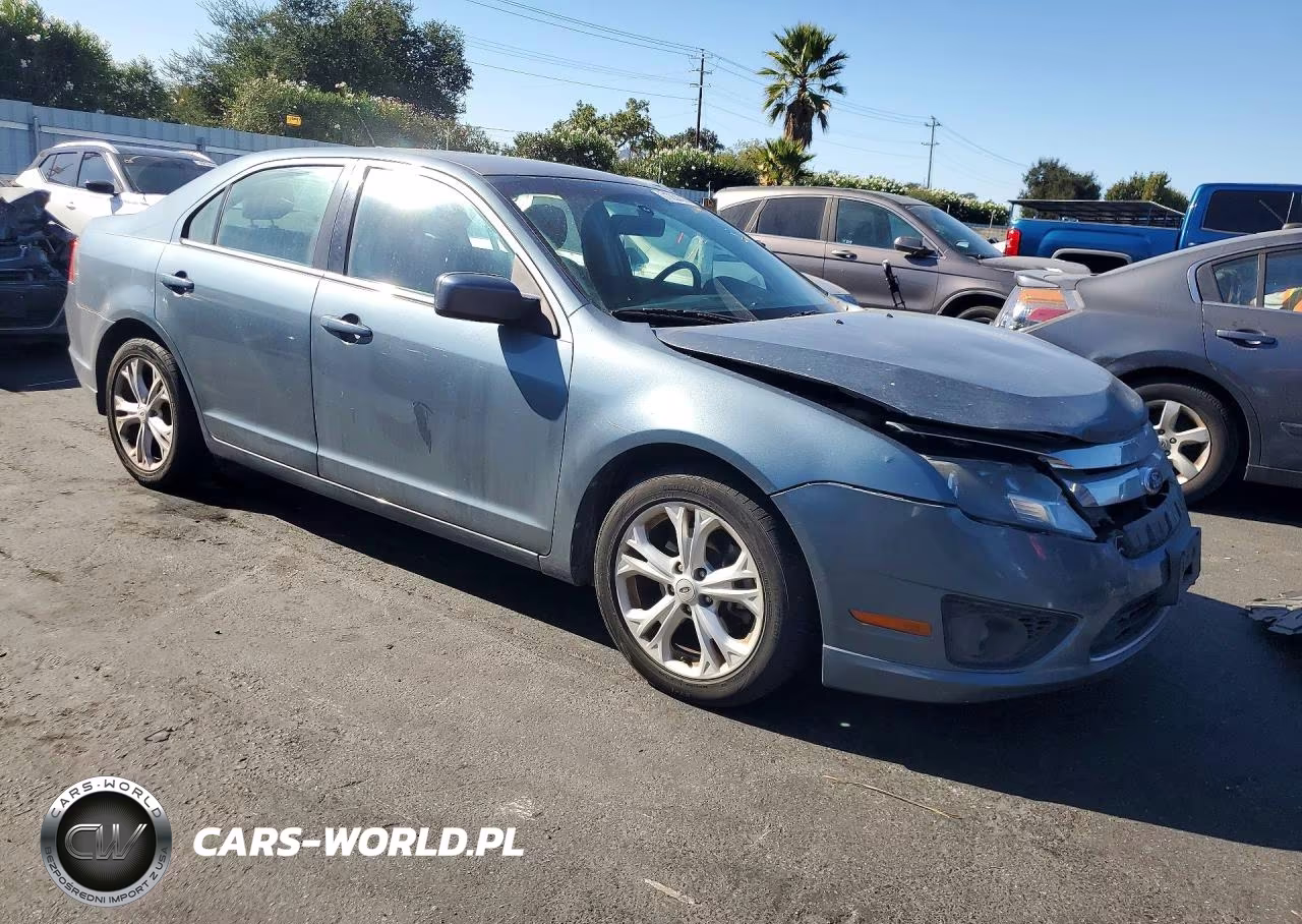 2012 Ford Fusion Se VIN:3FAHP0HA6CR171826 - 4