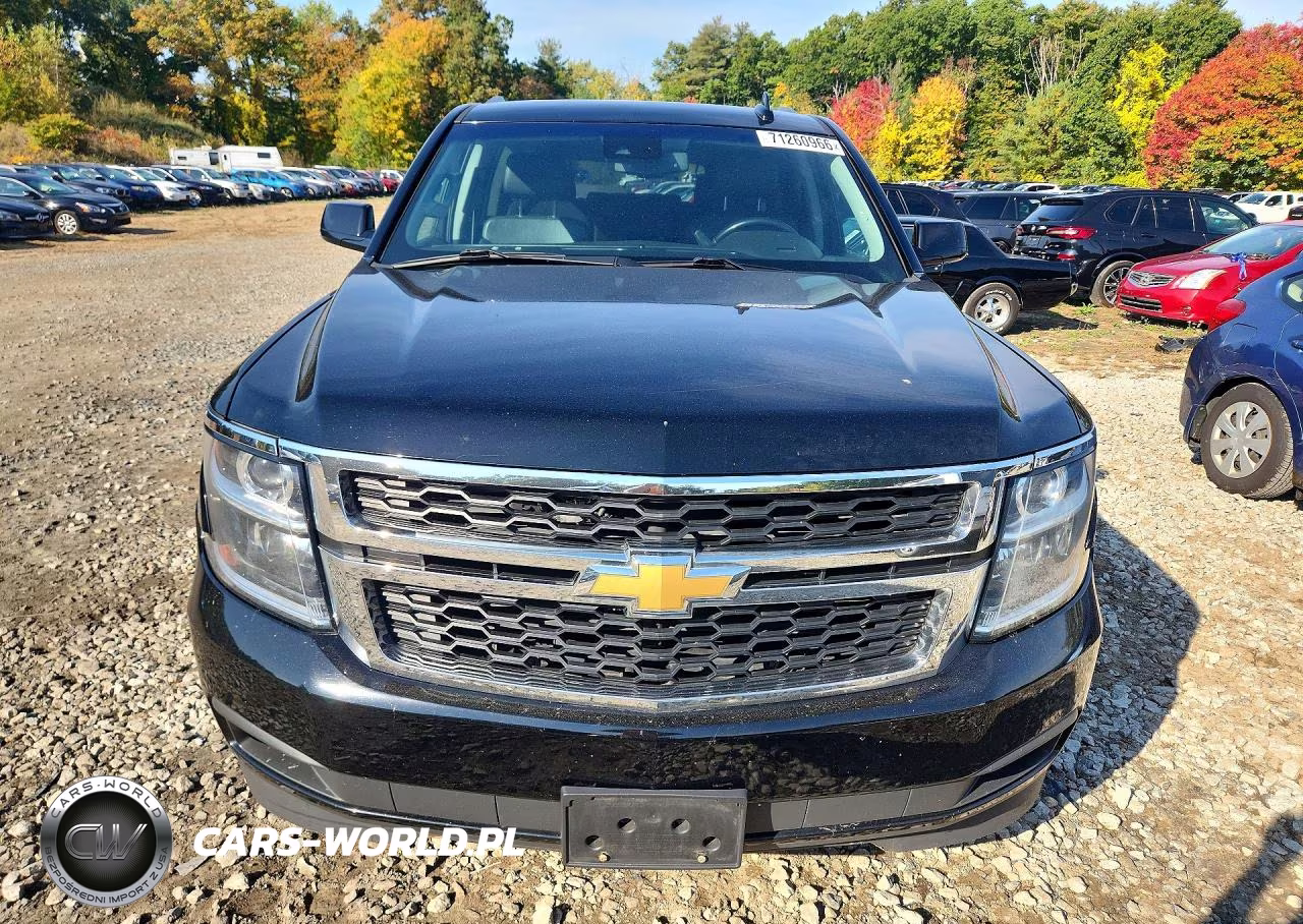 2019 Chevrolet Suburban K1500 Lt VIN:1GNSKHKC5KR141984 - 5