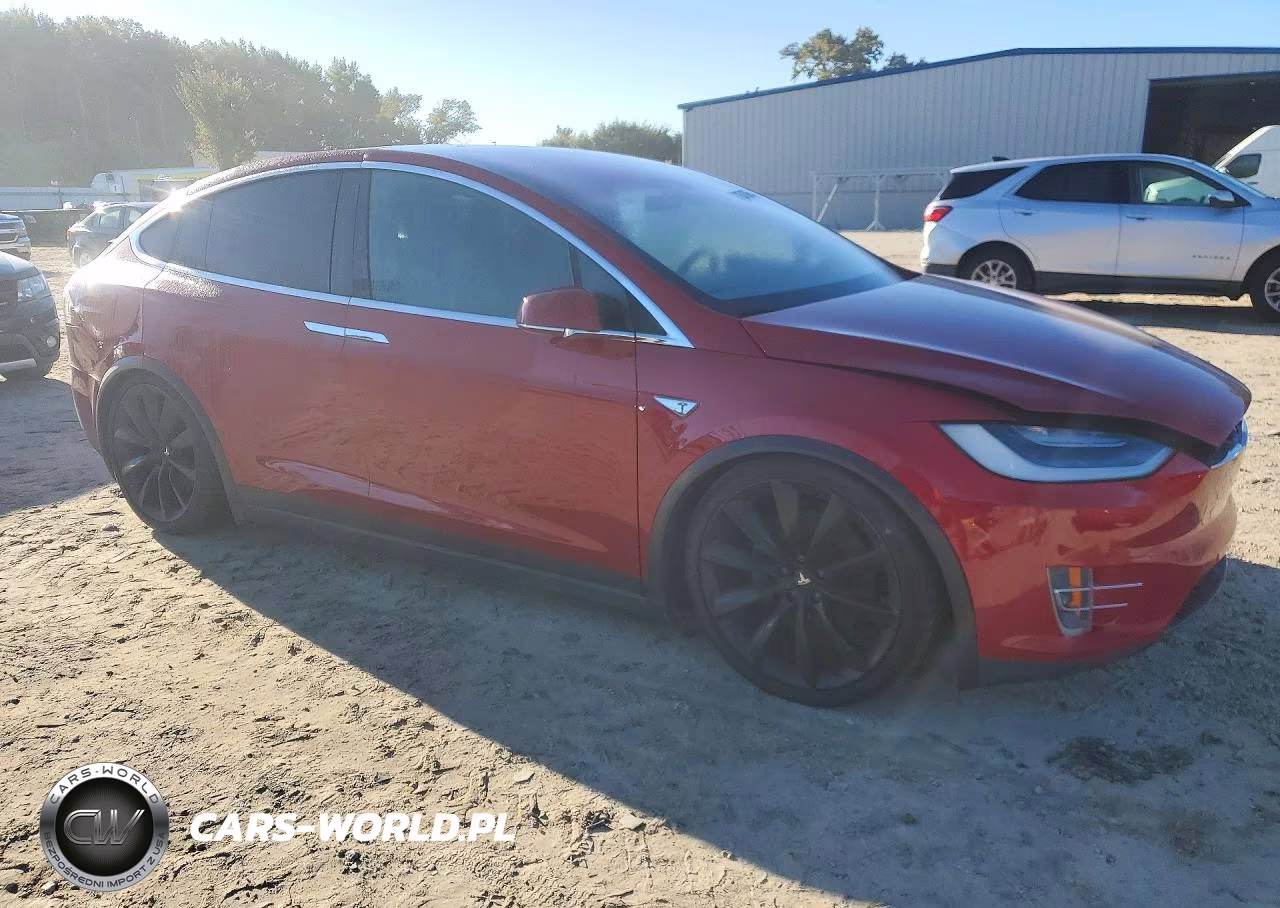 2016 Tesla Model X VIN:5YJXCBE20GF015119 - 4