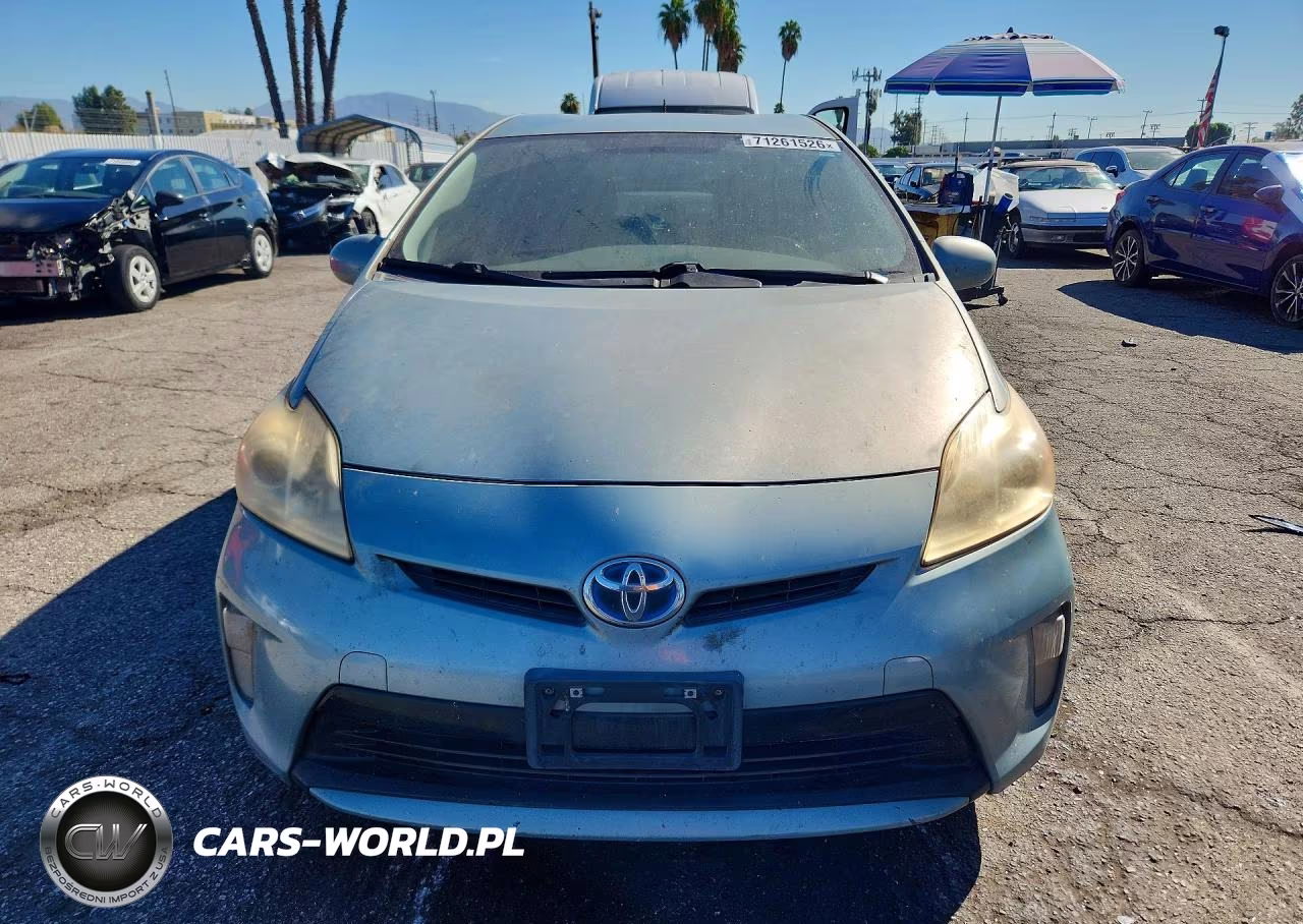 2012 Toyota Prius Two VIN:JTDKN3DU2C1538982 - 5