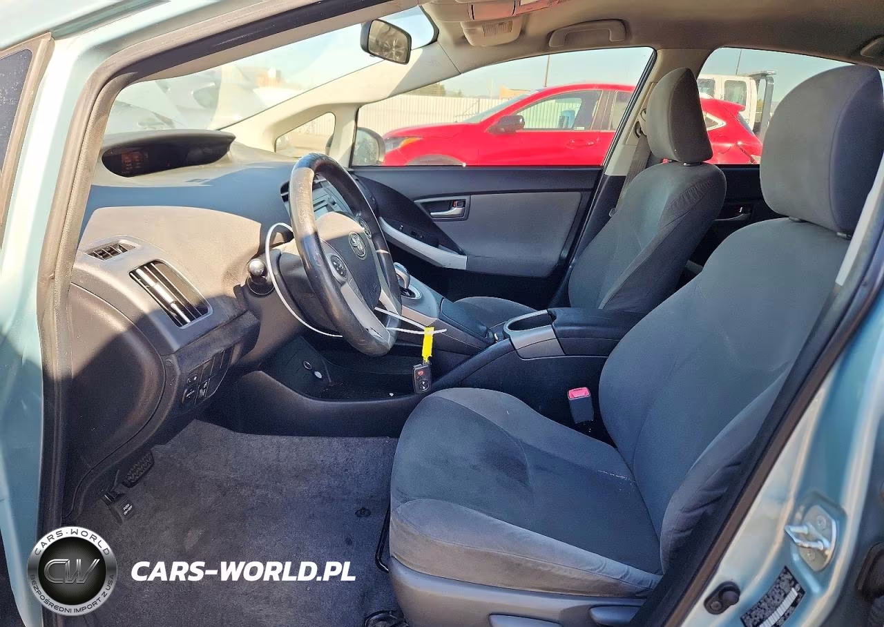 2012 Toyota Prius Two VIN:JTDKN3DU2C1538982 - 7
