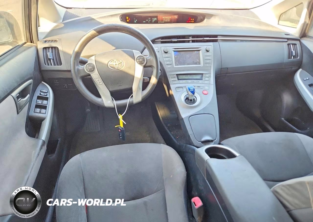 2012 Toyota Prius Two VIN:JTDKN3DU2C1538982 - 8