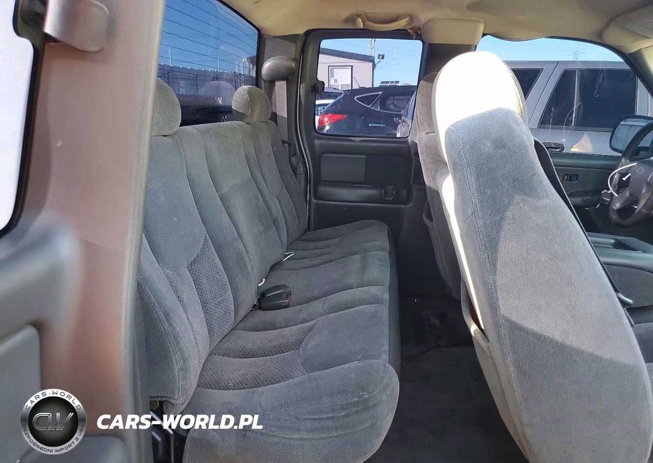 2003 Chevrolet Silverado C1500 VIN:2GCEC19V531105241 - 10