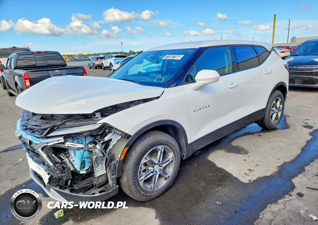 2025 Chevrolet Blazer 2Lt VIN:3GNKBCR42SS216915 - 1