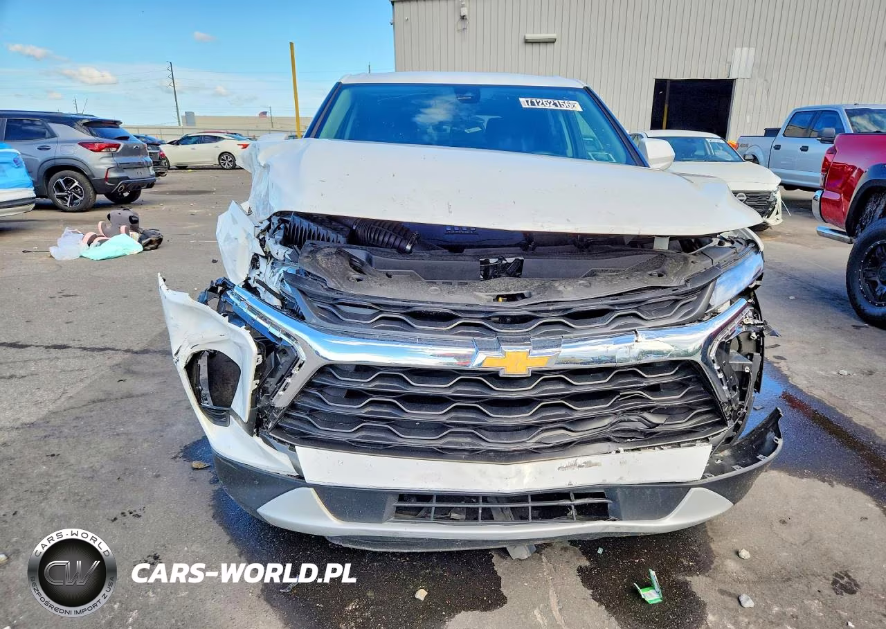 2025 Chevrolet Blazer 2Lt VIN:3GNKBCR42SS216915 - 5