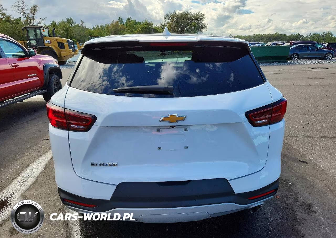 2025 Chevrolet Blazer 2Lt VIN:3GNKBCR42SS216915 - 6