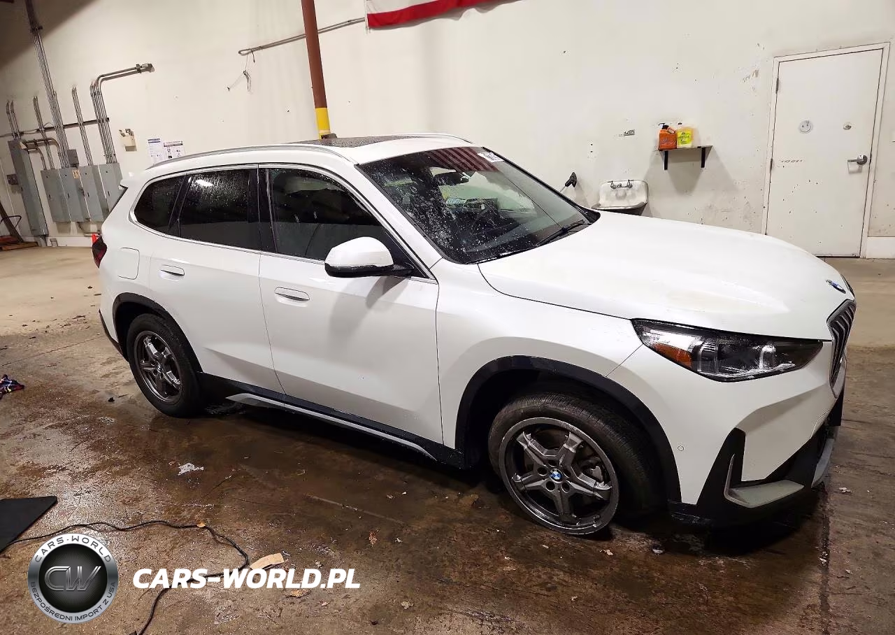 2026 BMW X1 xDrive28I VIN:WBX73EF0XT5665850 - 4