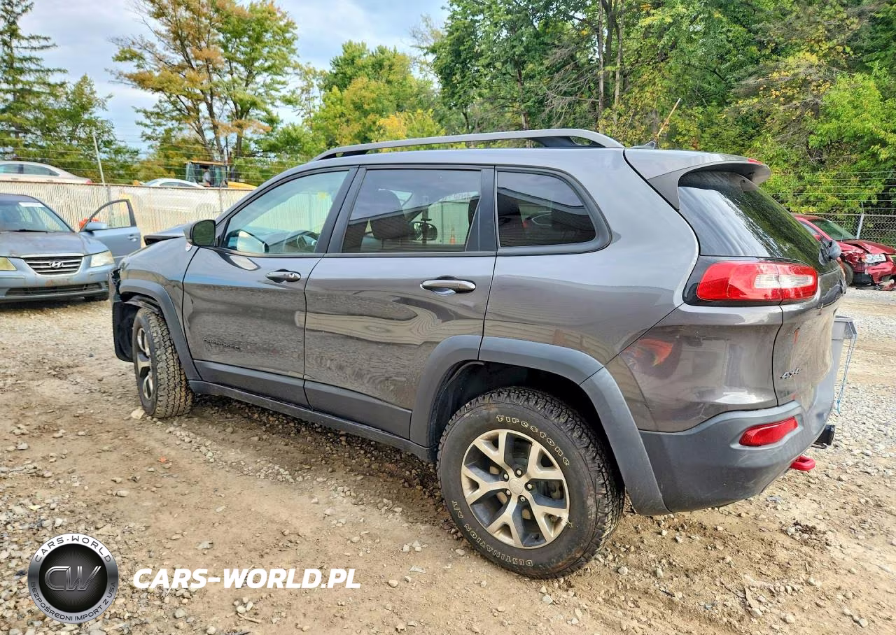 2015 Jeep Cherokee Trailhawk VIN:1C4PJMBS7FW639922 - 2