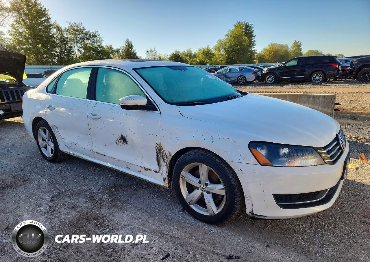 2013 Volkswagen Passat Se VIN:1VWBP7A34DC123145 - 4