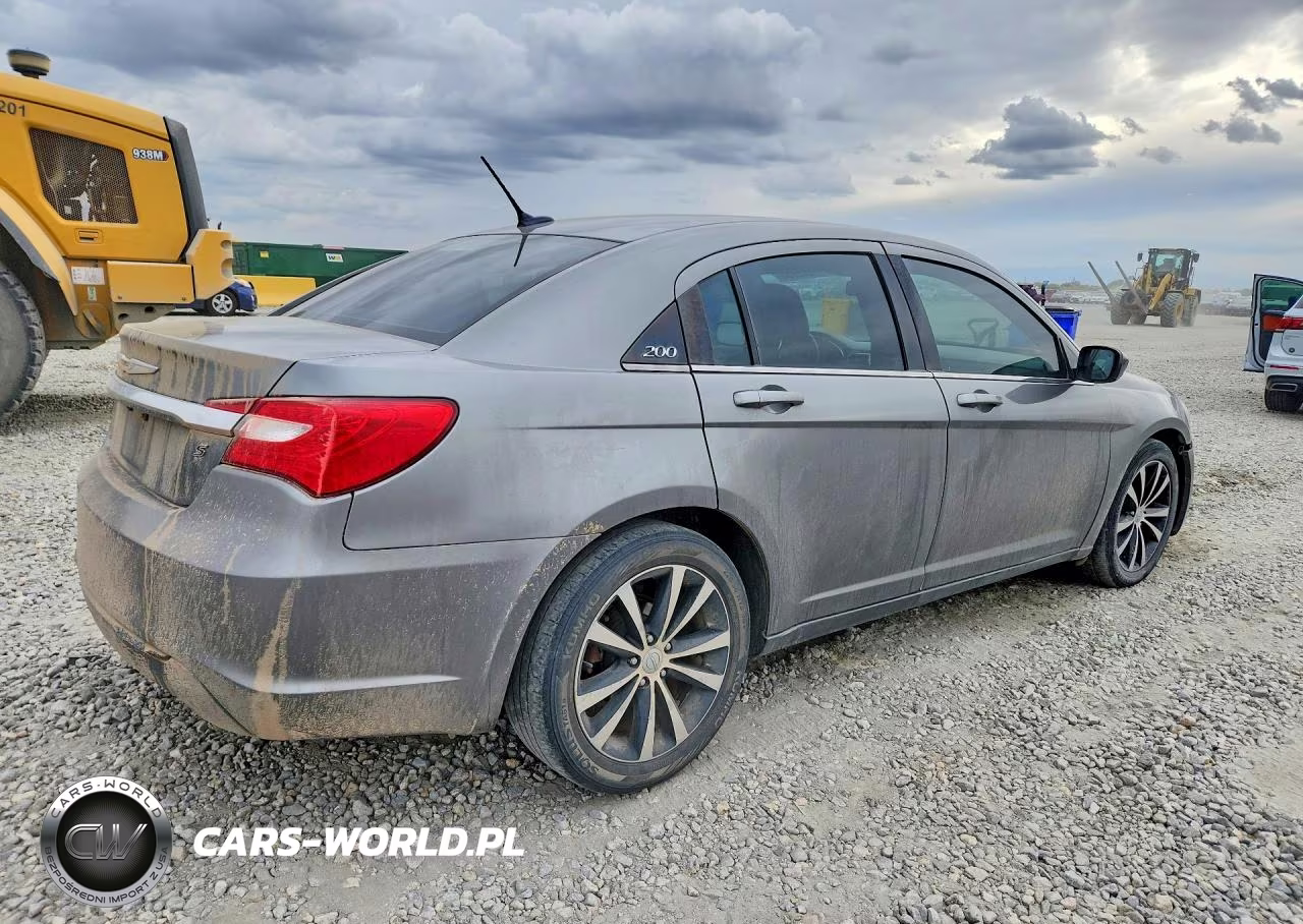 2012 Chrysler 200 S VIN:1C3CCBHG0CN284338 - 3