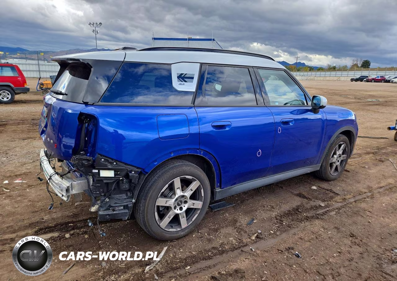 2025 Mini Countryman S All4 VIN:WMZ23GA05S7R50646 - 3