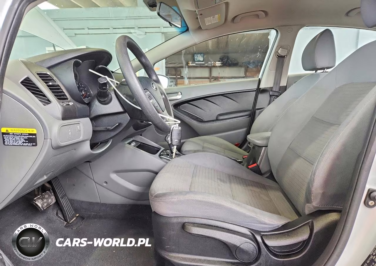 2018 Kia Forte Lx VIN:3KPFL4A74JE248216 - 7