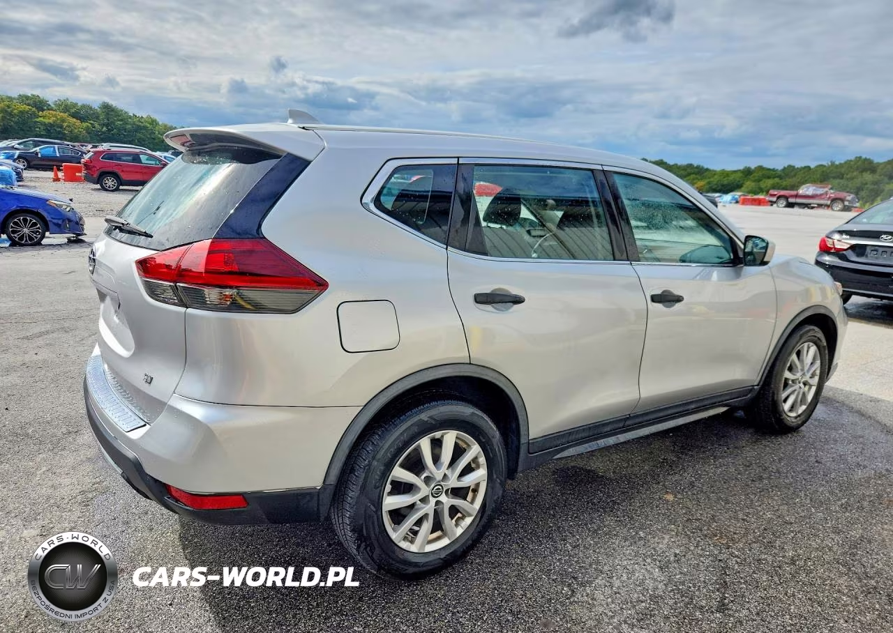 2019 Nissan Rogue S VIN:KNMAT2MT3KP516441 - 3
