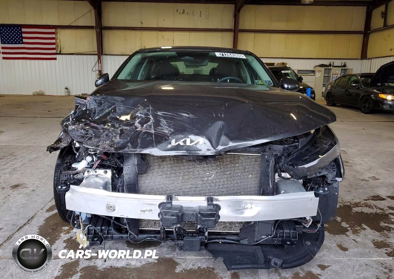 2026 Kia K5 Lxs VIN:KNAG24J76T5427893 - 5