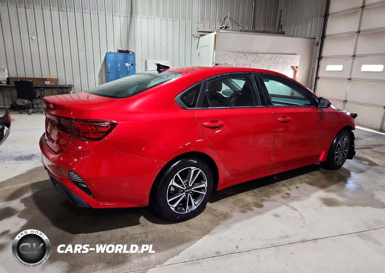 2024 Kia Forte Lxs VIN:3KPF24AD4RE736344 - 3