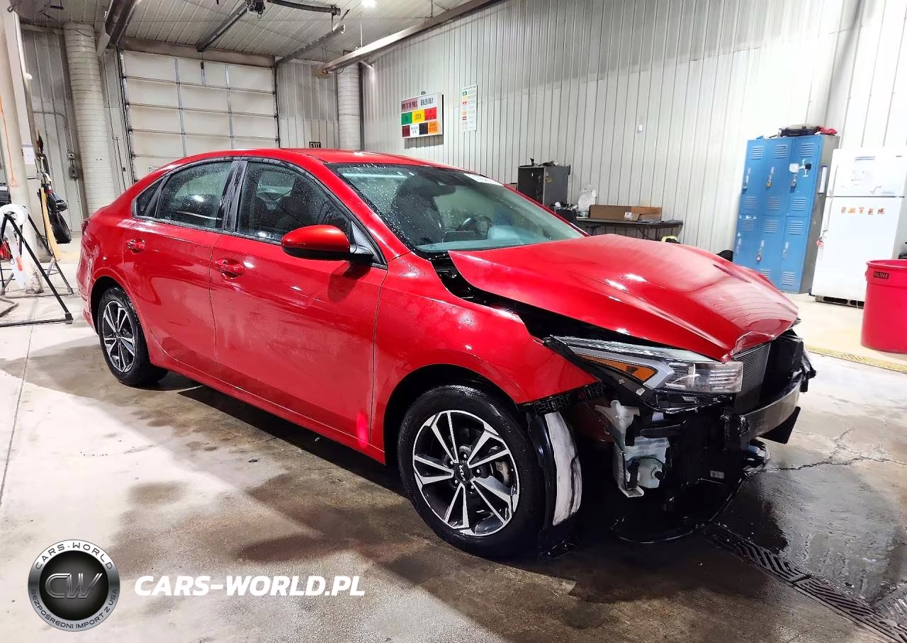 2024 Kia Forte Lxs VIN:3KPF24AD4RE736344 - 4