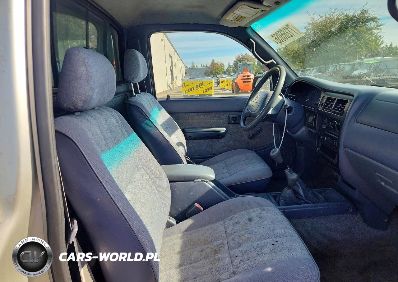 2000 Toyota Tacoma Base VIN:4TAPM62N3YZ662740 - 10