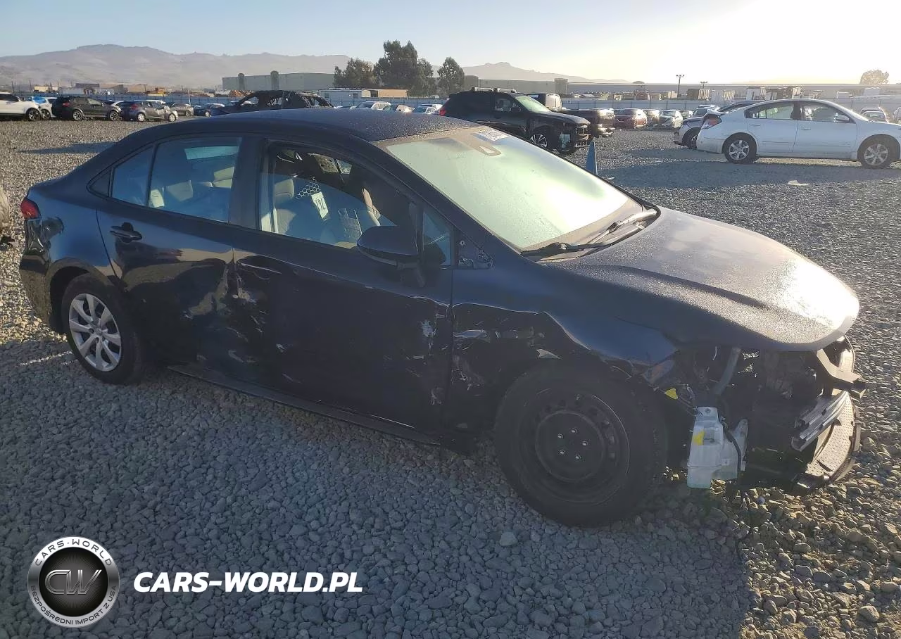 2021 Toyota Corolla Le VIN:5YFEPMAE2MP270359 - 4