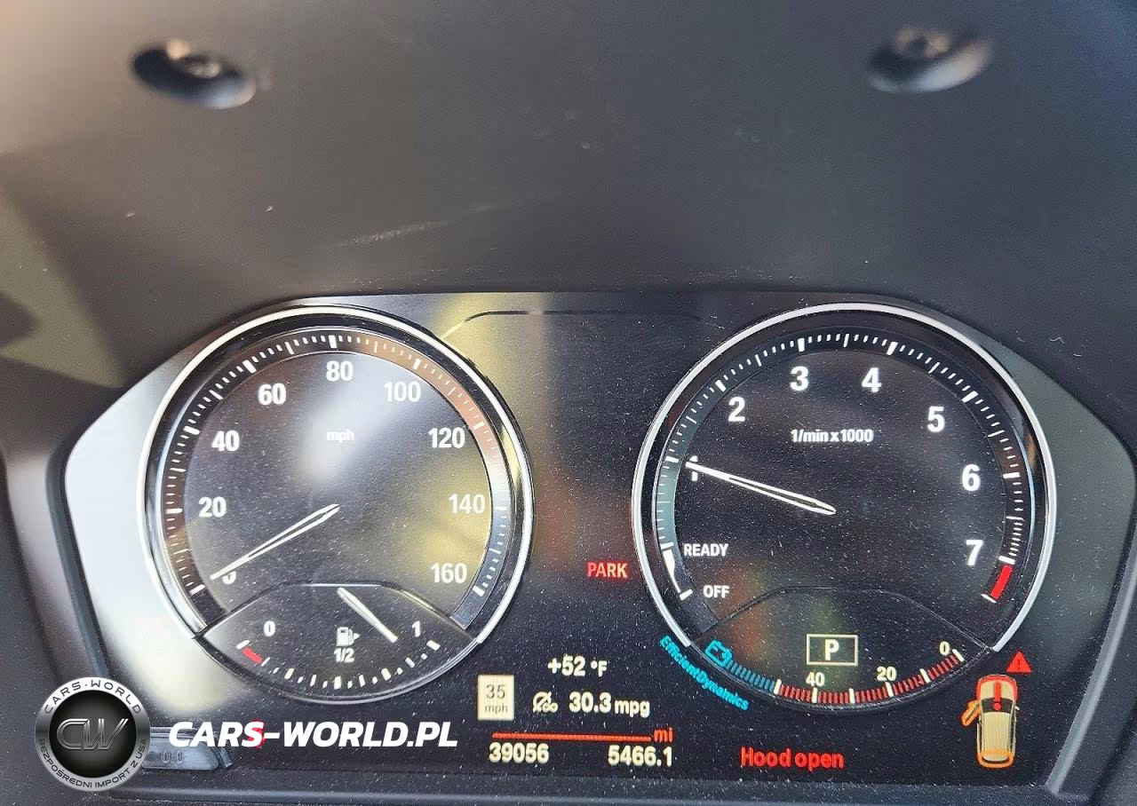 2021 BMW X1 xDrive28I VIN:WBXJG9C05M5S69672 - 9
