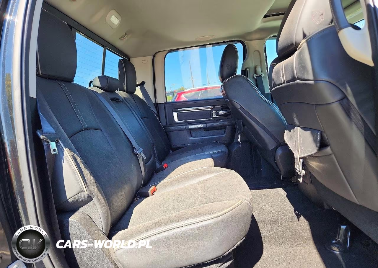 2015 Ram 1500 Laramie Limited VIN:1C6RR7PM2FS557771 - 10