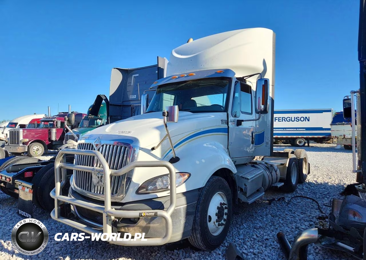 2016 International Prostar Semi Truck