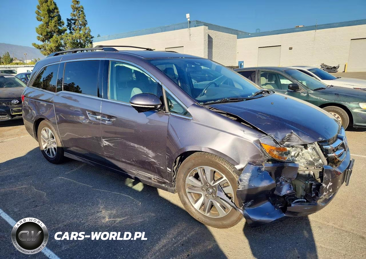 2016 Honda Odyssey Touring VIN:5FNRL5H93GB050059 - 4