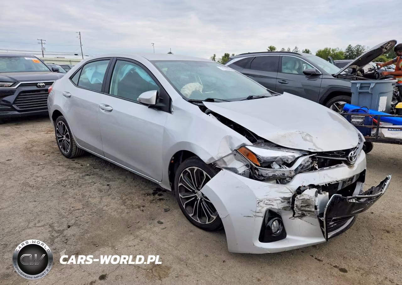 2015 Toyota Corolla S Plus VIN:2T1BURHE2FC341044 - 4