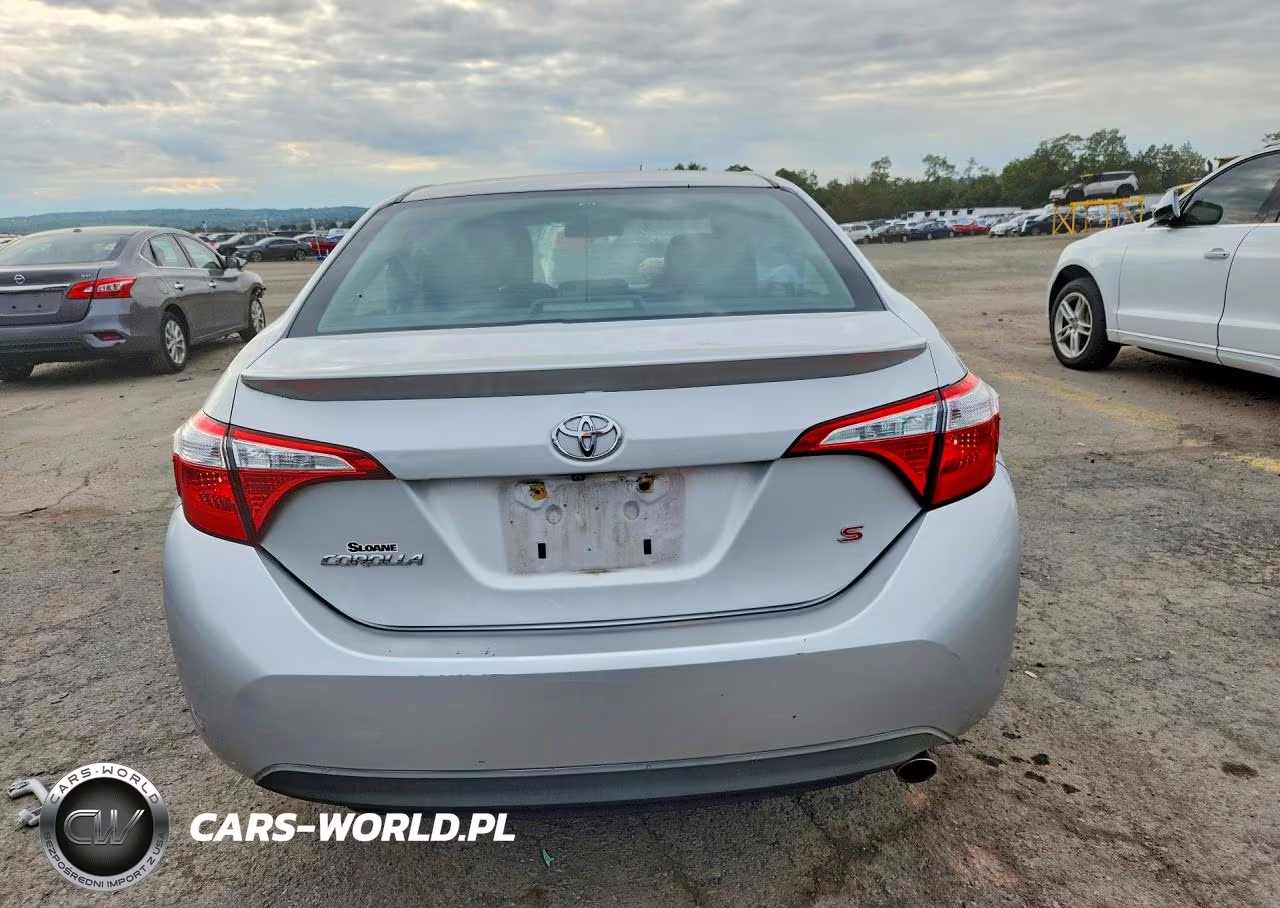 2015 Toyota Corolla S Plus VIN:2T1BURHE2FC341044 - 6